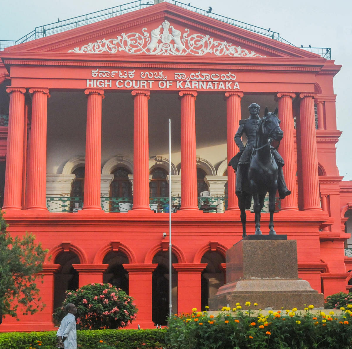 Mark Cubbon statue on High Court premises in Bengaluru. DH Photo/S K Dinesh