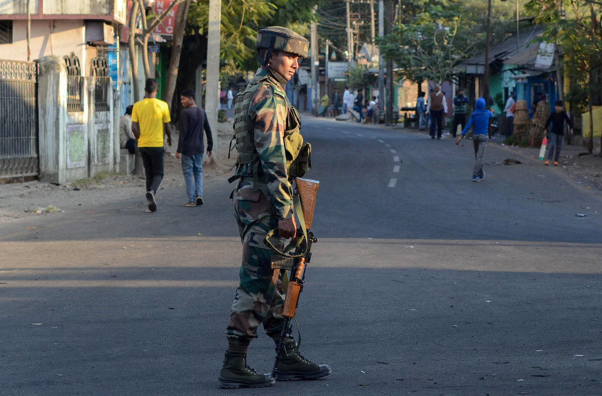 The talks with Naga outfits were scheduled to be concluded on October 31, but the Centre on that day announced that the deliberations were not yet completed and the government will consult all stakeholders including the states of Assam, Manipur and Arunachal Pradesh before finalisation of any settlement. Photo/PTI