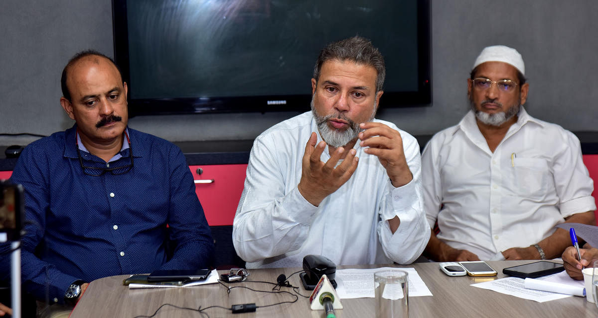 Bearys’ Group Chairman Syed Mohammed Beary addresses a press meet in Mangaluru on Saturday.