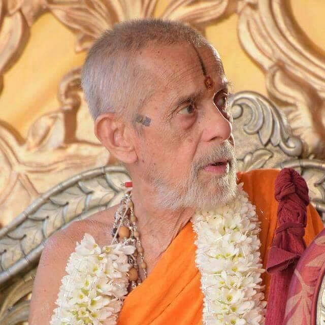 Pejawar Mutt seer Vishveshwa Teertha Swami. (Photo: Facebook)