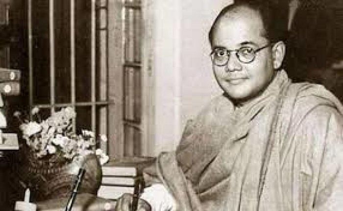 The report said that like Netaji, the voice of Gumnami Baba was extremely effective and powerful and attracted the people toward him. 
