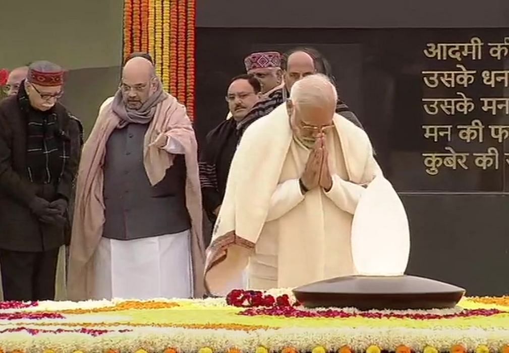 BJP veteran L K Advani, Defence Minister Rajnath Singh, Home Minister Amit Shah and members of Vajpayee's family were amongst those who paid tributes to the BJP leader amid the playing of hymns and devotional music. Photo/ANI