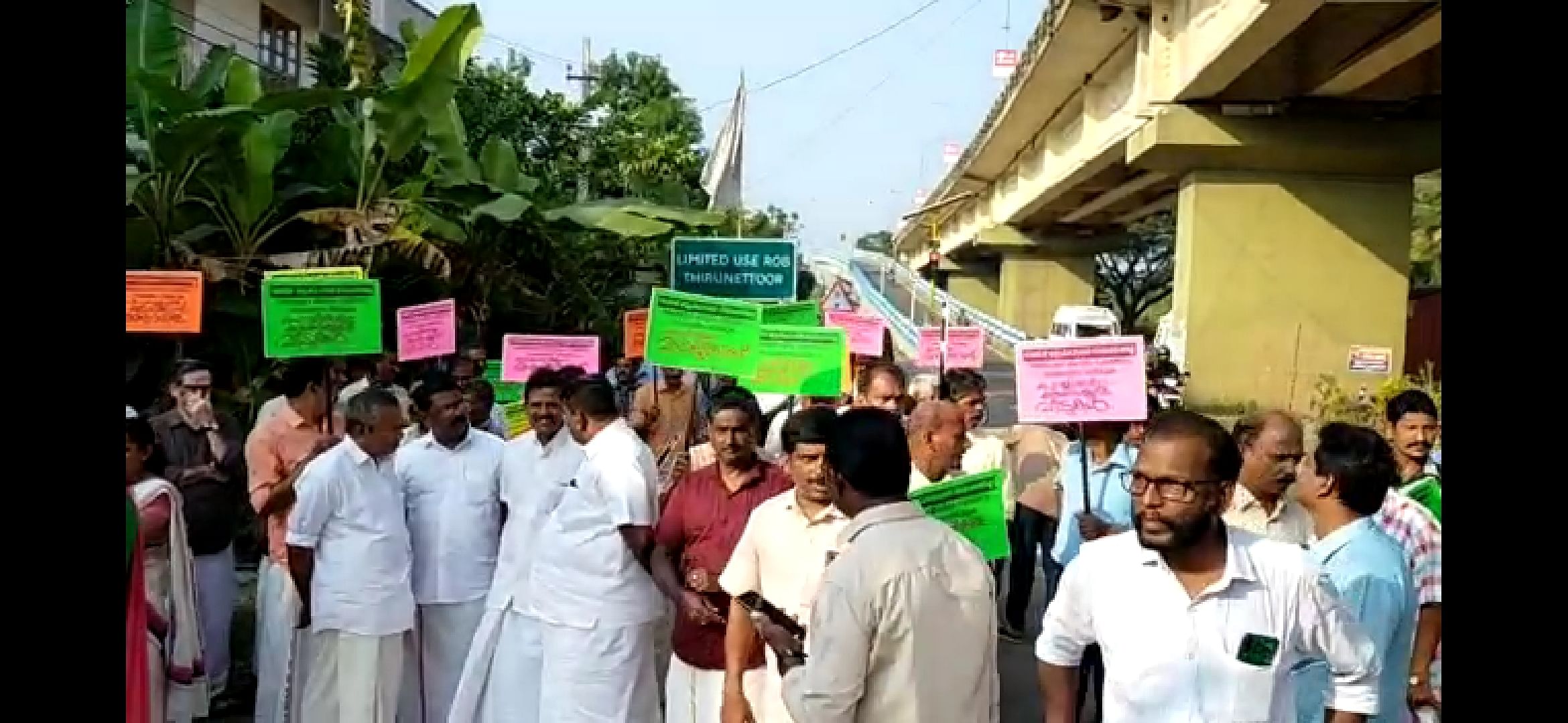 Protest by local residents raising concerns over the demolition of the five high rises in Kochi. (DH photo)