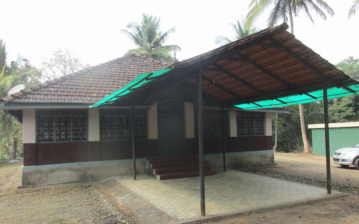 The guesthouse built by the Forest Department in 1912 at Chikka Agrahara of Narasimharajapura taluk.