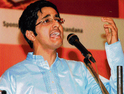 Abhishek Raghuram at a performance.