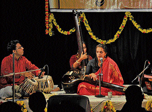 In raga Shudh Kalyan, the artiste sang three compositions - Tum Bin Kaun, Mandar Bajo and a taraana. DH photo
