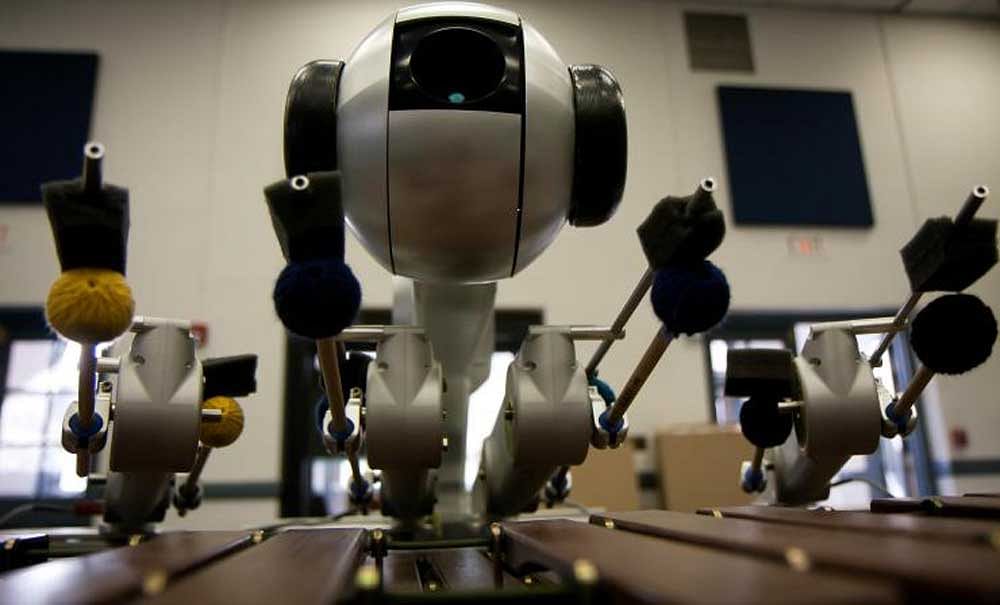 Shimon, a robot in the Center of Music Technology and School of Music. Credit: Georgia Institute of Technology  News Centre.