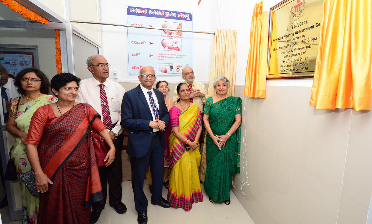 Anuradha Gopal Pai of Pai Family Foundation inaugurates ‘Dhwani’, the newborn hearing assessment centre, at Government Lady Goschen Hospital in Mangaluru on Tuesday.