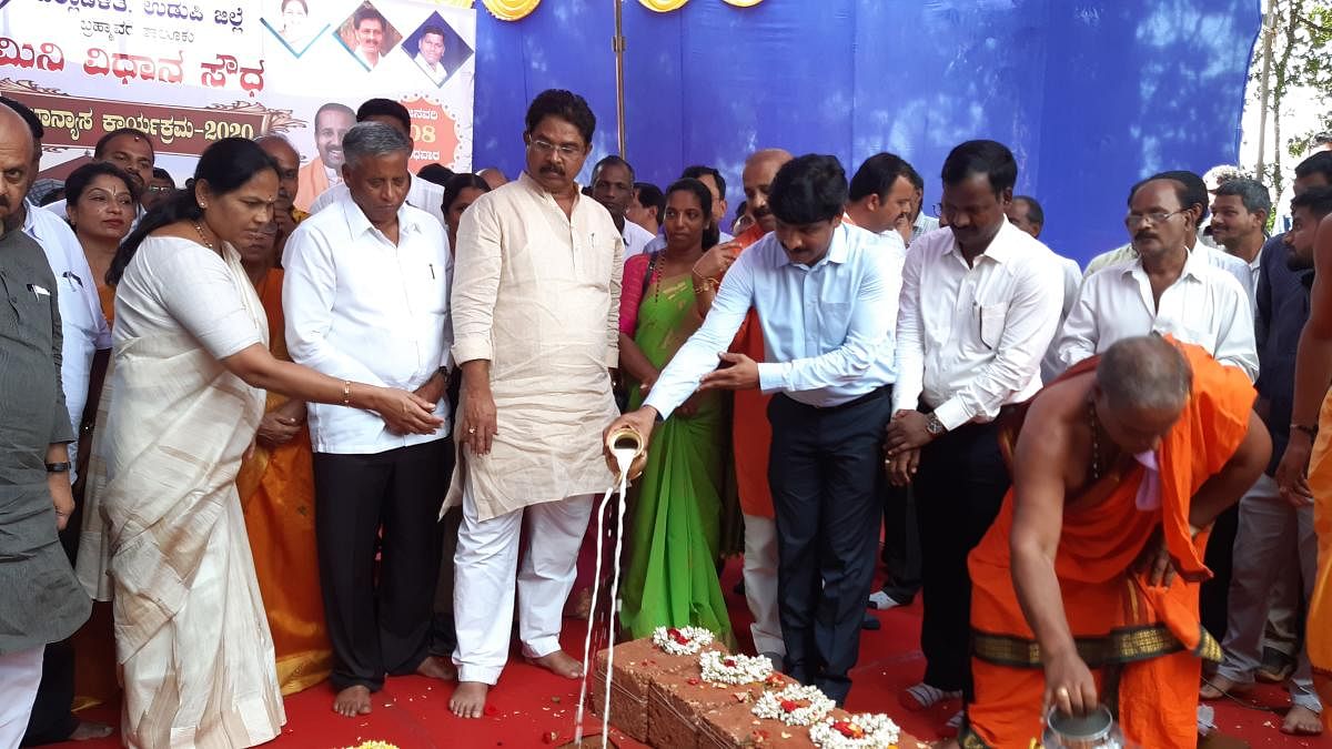 Revenue Minister R Ashoka, Housing Minister V Somanna, MP Shobha Karandlaje and DC Jagadeesha take part in the foundation stone for Mini Vidhana Soudha construction at Brahmavar on Wednesday.