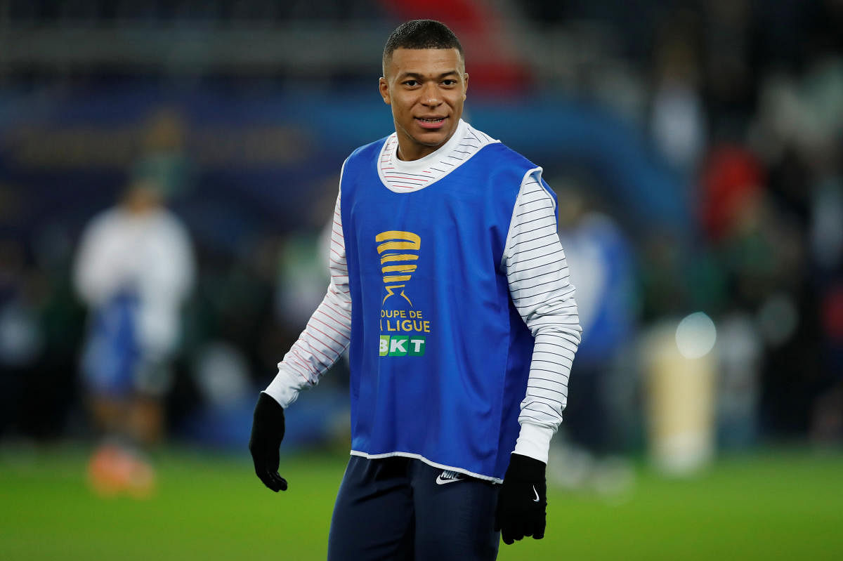 Kylian Mbappe during the warm-up before the match (REUTERS/Gonzalo Fuentes Photo)