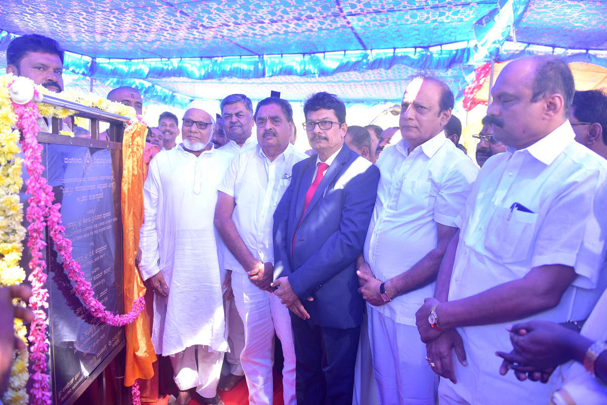 Dignitaries during the ground-breaking ceremony for the Brahmasri Narayana Guru Study Centre building on Mangalore University campus on Sunday.