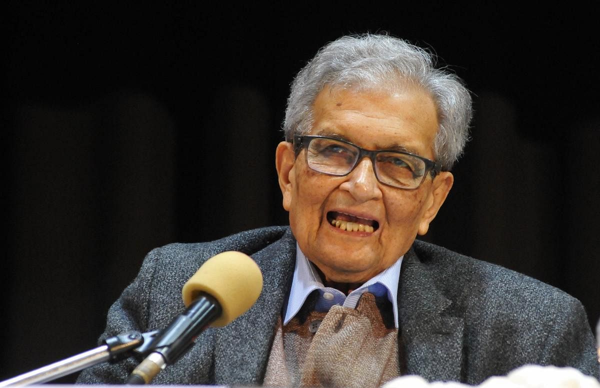 Nobel Laureate Amartya Sen speaks during noted author late 'Nabanita Deb Sen Memorial Lecture' on the occasion of her 83rd birthday,at Rabindra Sadan in Kolkata. (PTI Photo)