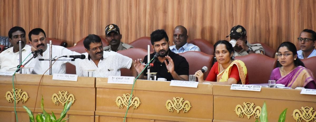 MP Pratap Simha speaks during the Disha meeting in Madikeri on Tuesday. DH PHOTO