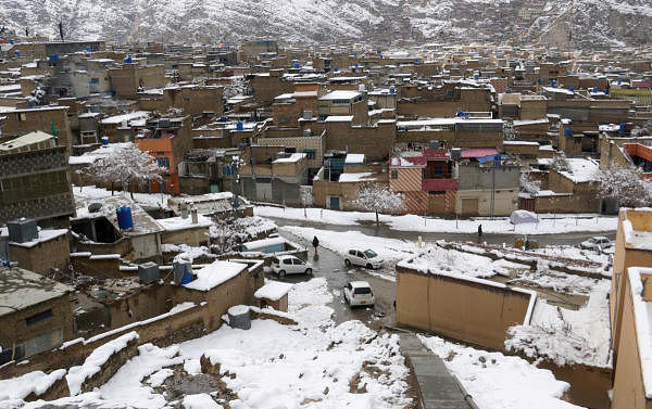 A general view of residential area after a snowfall in Mariabad, Quetta, Pakistan January 13, 2020. (REUTERS Photo)