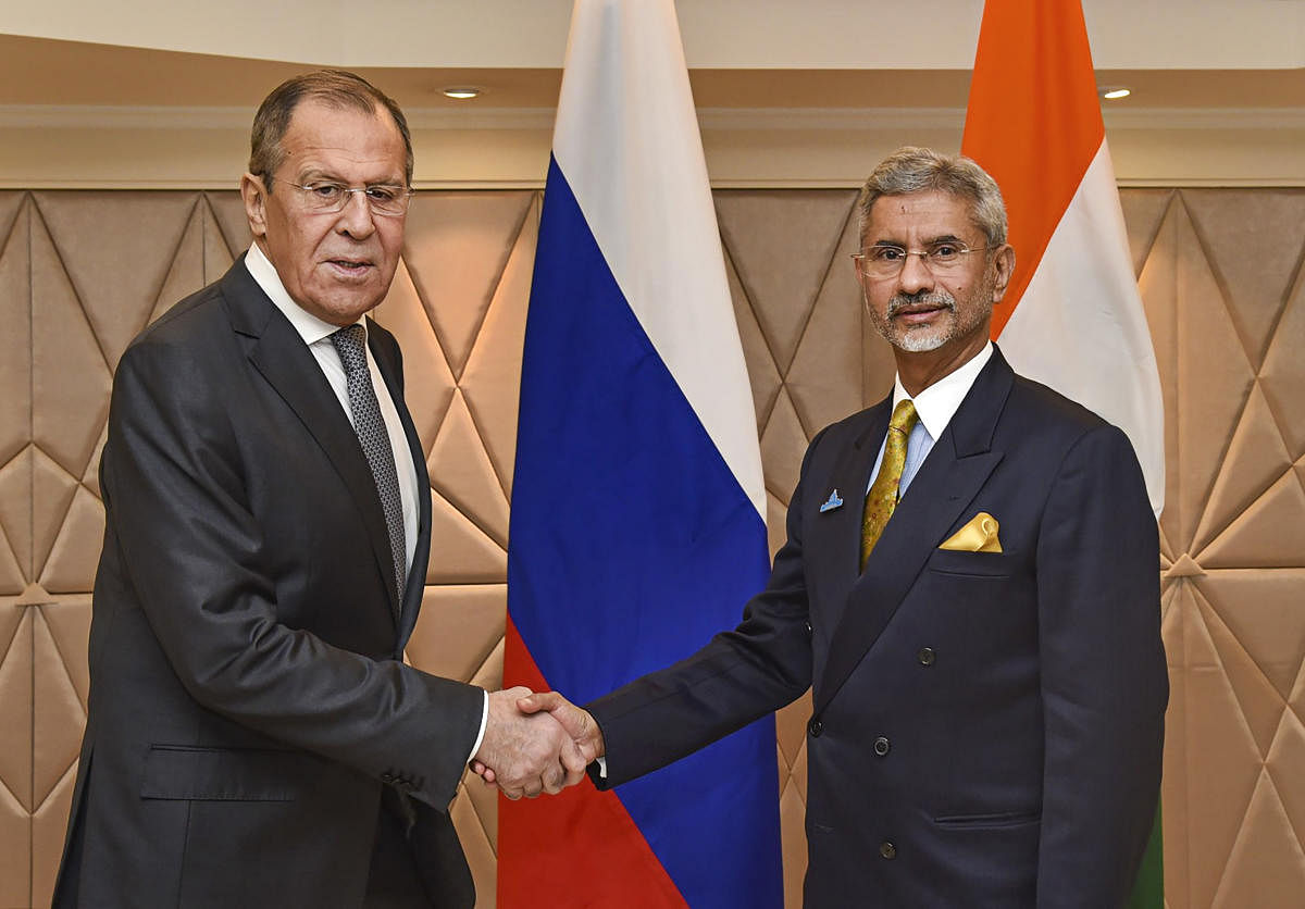  Exernal Affairs Minister S Jaishankar shakes hands with Minister of Foreign Affairs of Russia Sergey Lavrov during Raisina Dialogue 2020, in New Delhi, Wednesday, Jan. 15, 2020. (PTI Photo)