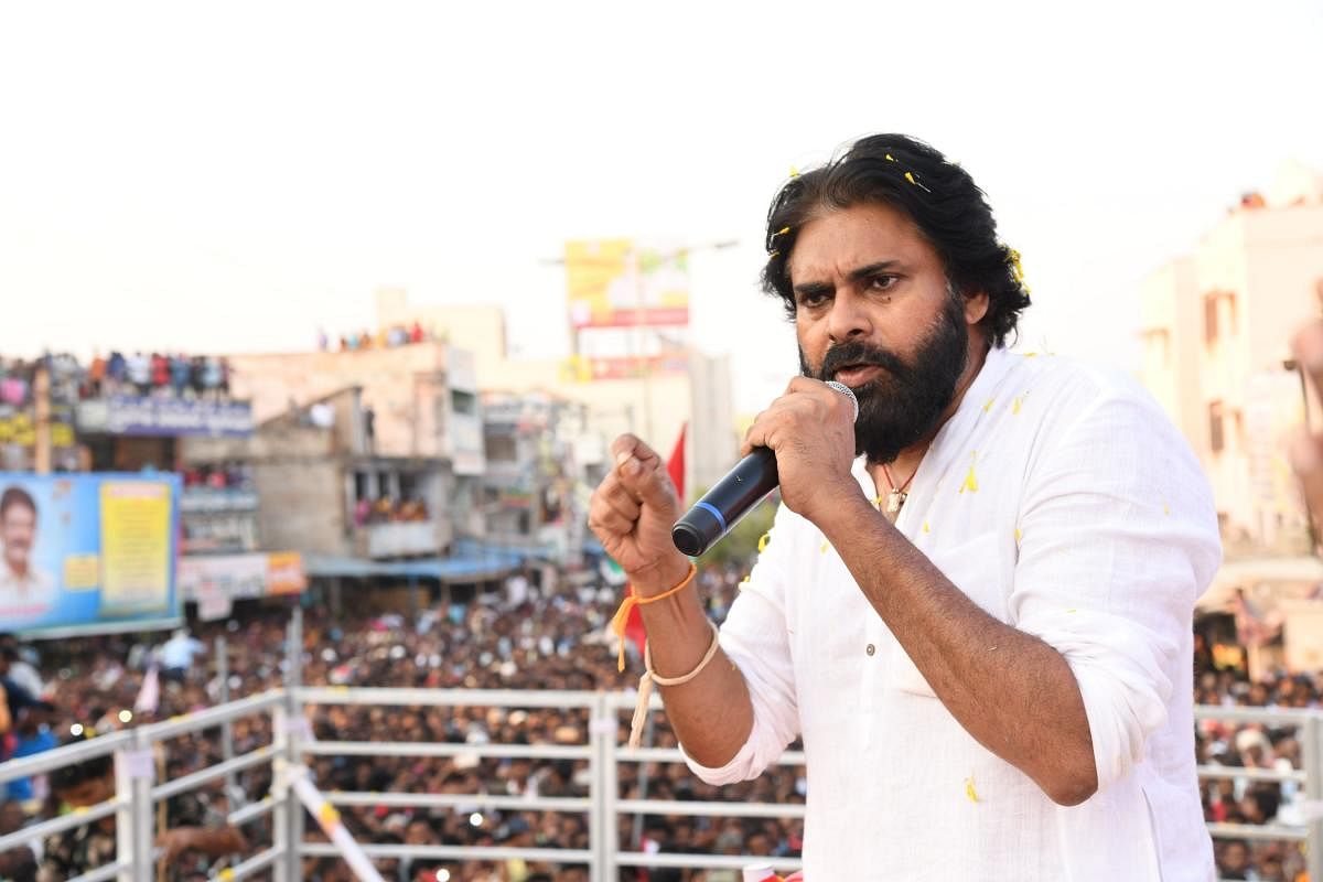 Kalyan who was critical of the BJP leadership and went with the Left and BSP in last year assembly elections played down this past. (DH Photo)
