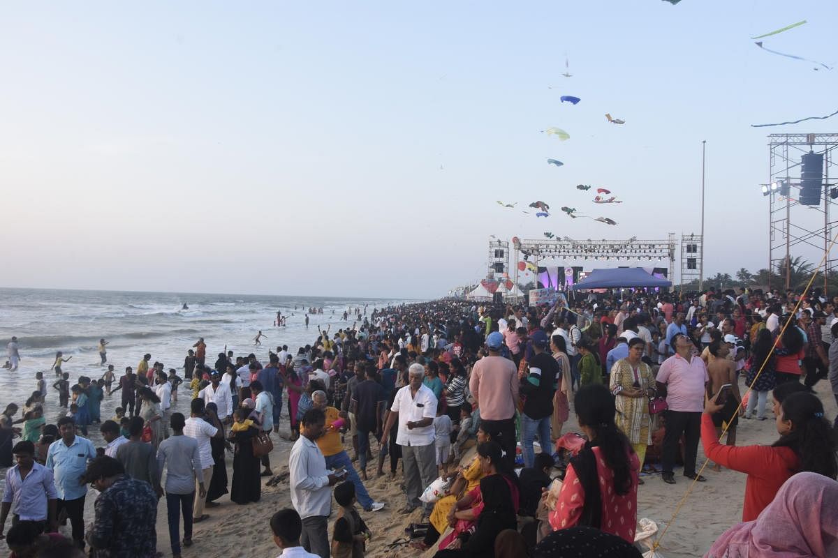 A large number of people visited Panambur beach on the final day of beach festival on Sunday.