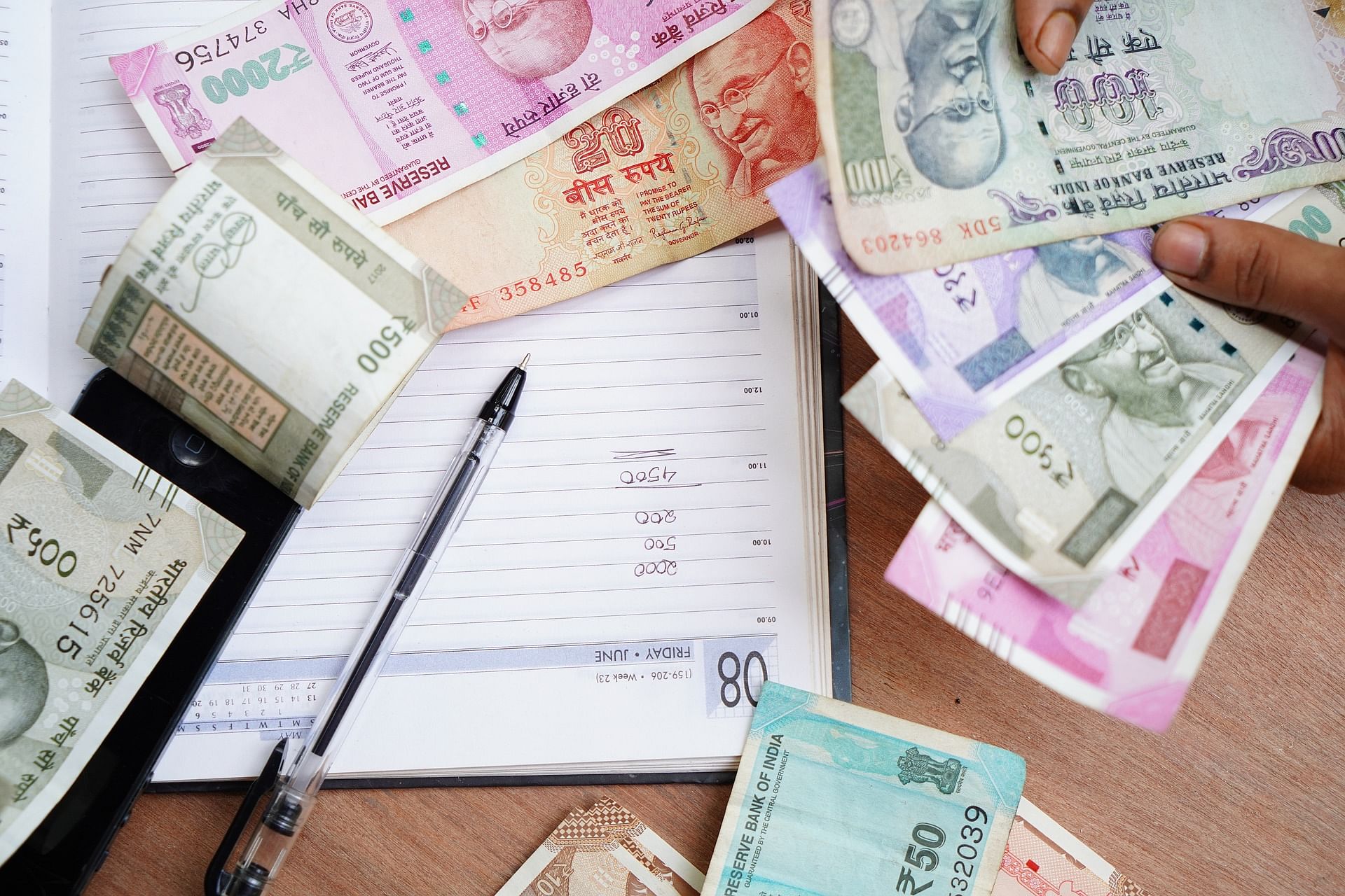 “A lot of departments and CPSEs have been mobilised to speed up asset monetisation,” a senior government official told Business Standard. (Image by Shameer Pk from Pixabay)