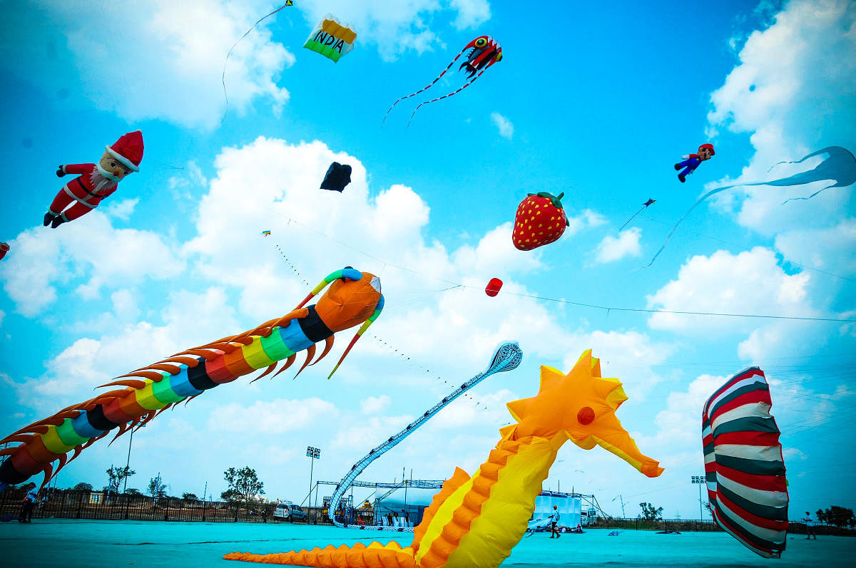 Different types of kites being flown at Hubballi International Kite Festival which began at the ground near Oxford College on Kusugal Road in Hubballi on Monday.