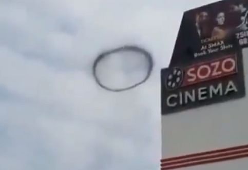Mysterious black ring on Lahore sky causes alien panic. (Video screengrab)