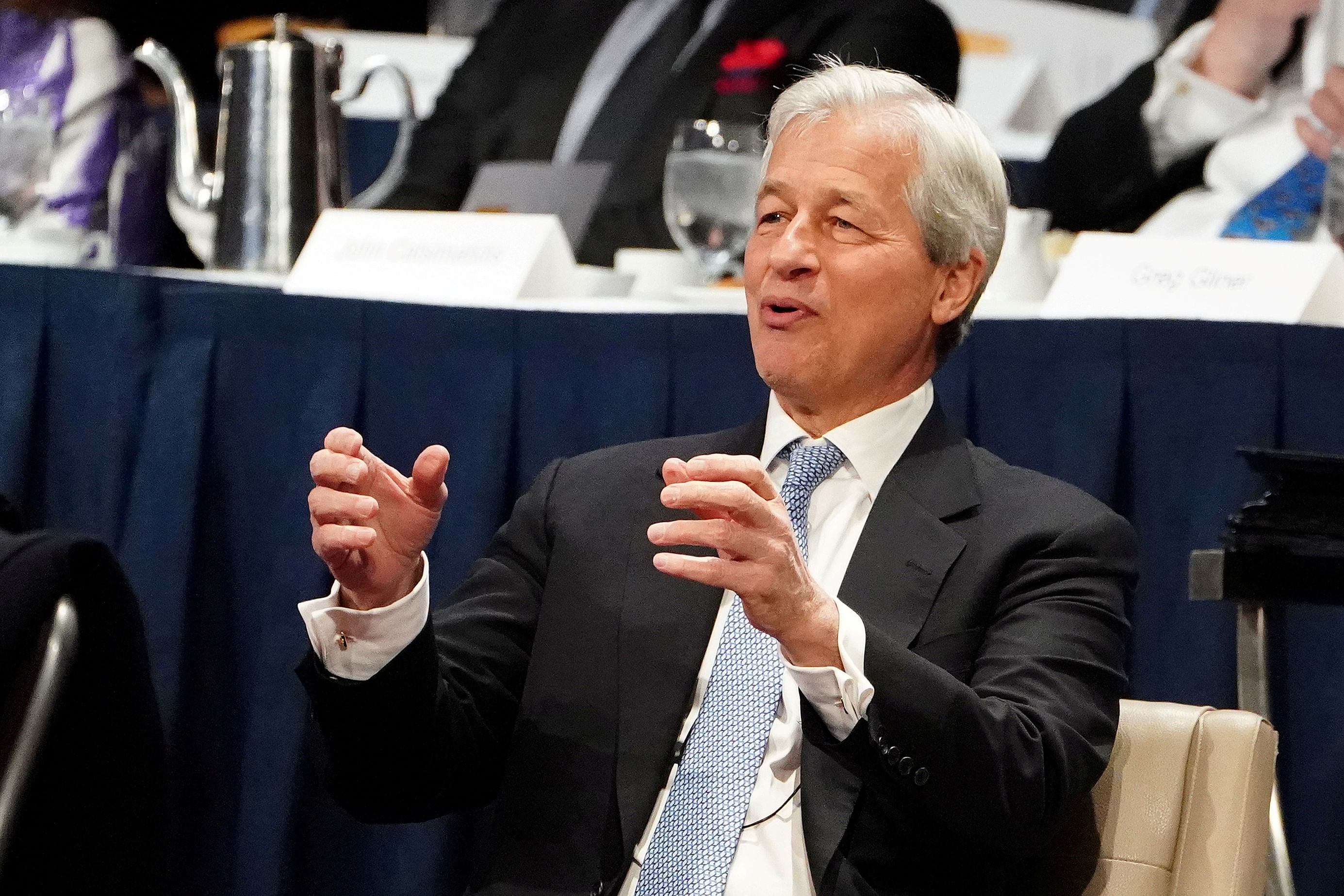 Jamie Dimon, CEO of JPMorgan Chase, speaks to the Economic Club of New York in the Manhattan borough of New York City, New York, US. (Reuters Photo)