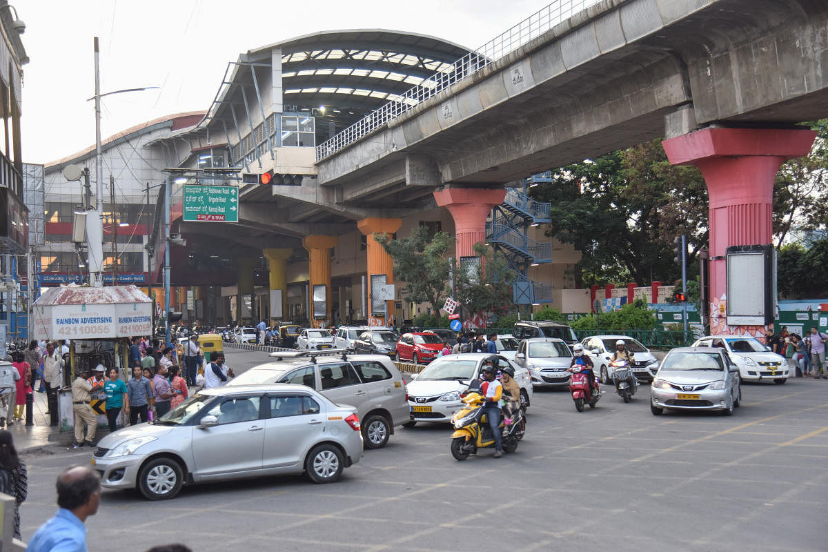 In a statement, Citizens for Bengaluru’s Srinivas Alavilli said the Bangalore Metro Rail Corporation Limited (BMRCL) has been underreporting the number of people who sent suggestions and objections to the draft plan. (DH File Photo/Photo by S K Dinesh)