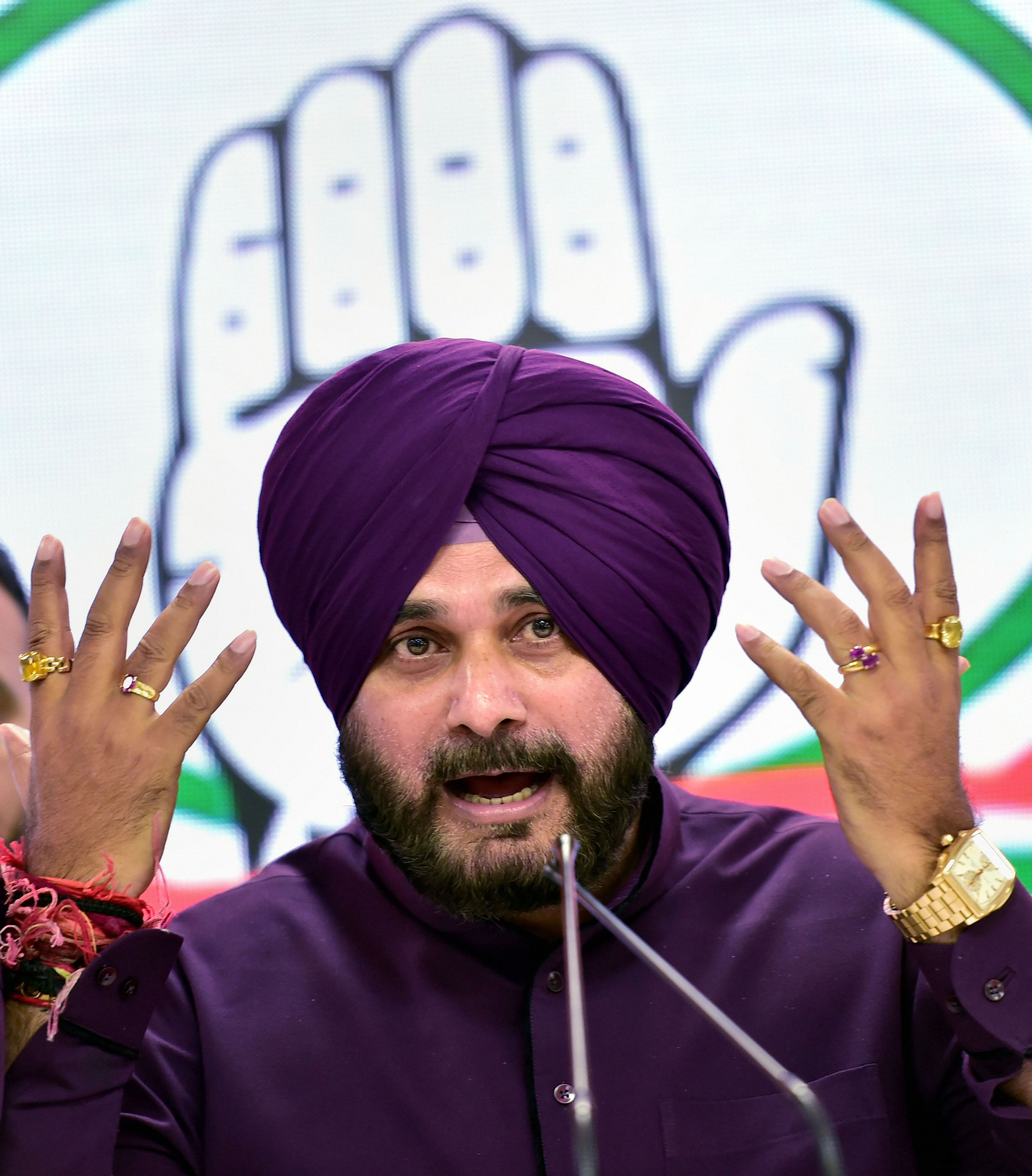 Sidhu’s ‘comeback’ in the Cabinet or to lead the state congress might not augur well with Amarinder given that he doesn’t anymore share a good rapport with Sidhu. (Credit: PTI Photo)