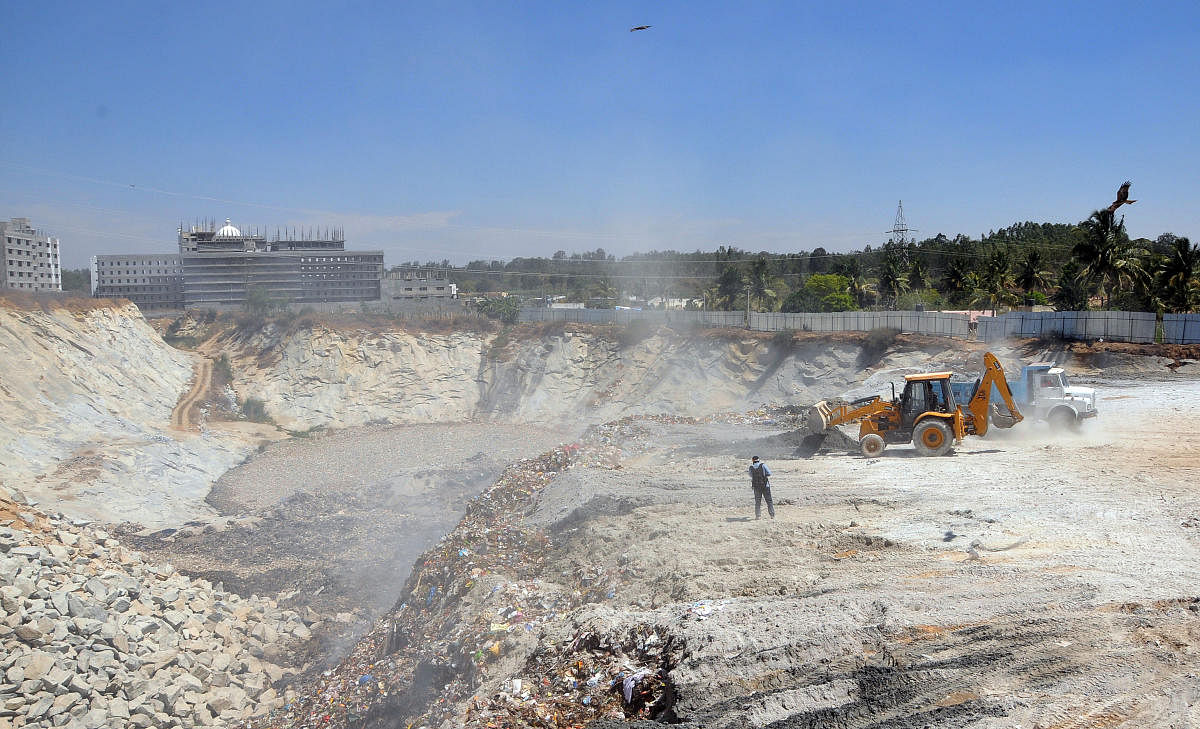 Granite slurry mining (DH Photo/ Savitha B R)