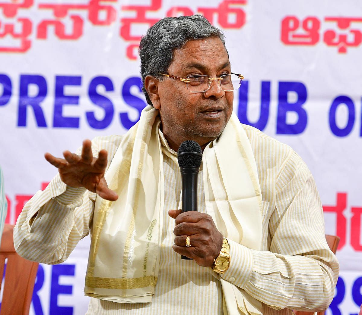 "I feel sorry for Yediyurappa as he has no freedom to induct ministers," Siddaramaiah said. (DH File Photo)