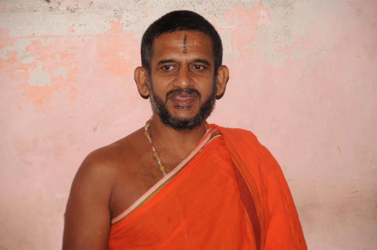 Pejawar seer Vishwaprasanna Theertha Swami.