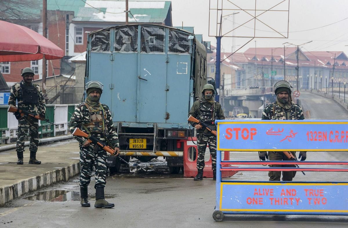 The authorities had restored 2G internet services in Kashmir on January 25, more than five months after snapping all communication facilities in the valley following abrogation of Article 370 on August 5 last year. Representative image: PTI Photo