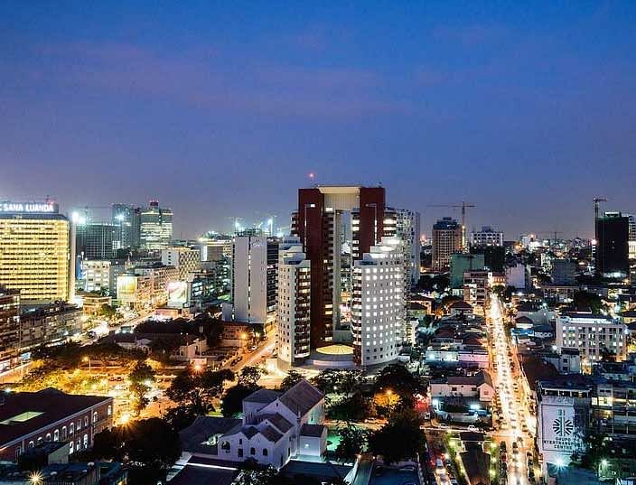 Luanda regained the dubious honour despite the depreciation of the local kwanza currency against the dollar, according to the survey by the Mercer consulting group. In picture: A night view of the city Luanda. Image courtesy Facebook