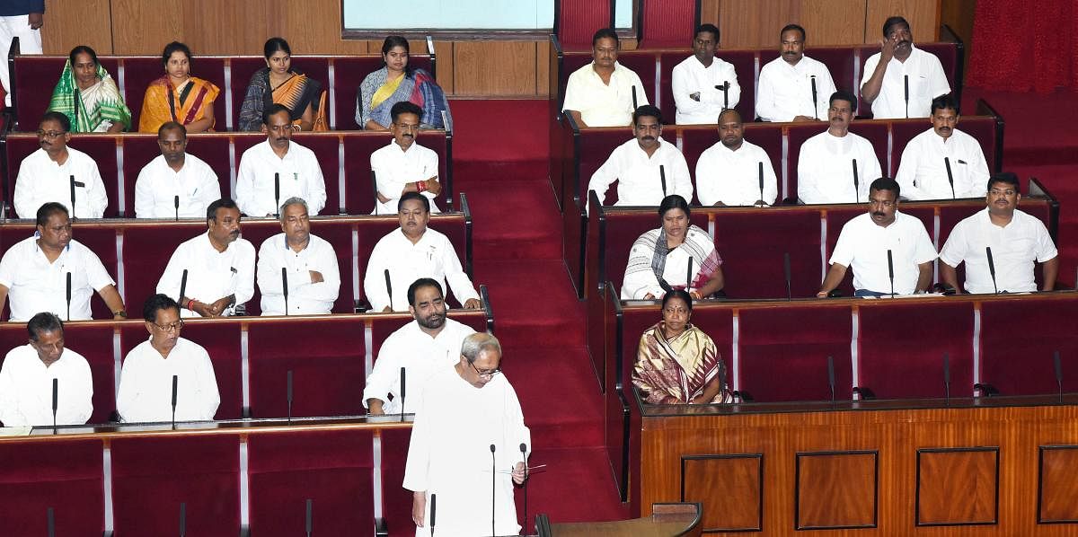 In a written reply to a question in the state assembly, the state agriculture minister Arun Sahu said that the local administrations in the districts had been directed to investigate the suicide cases.