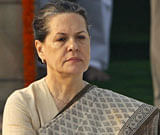 Gujarat govt misusing Central funds: Sonia