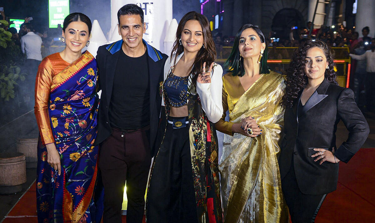 Bollywood actor Akshay Kumar, Sonakshi Sinha, Tapsee Pannu, Kriti Kulhari and Nithya Menen pose for photographs during the promotion of their upcoming film,'Mission Mangal' (PTI Photo)