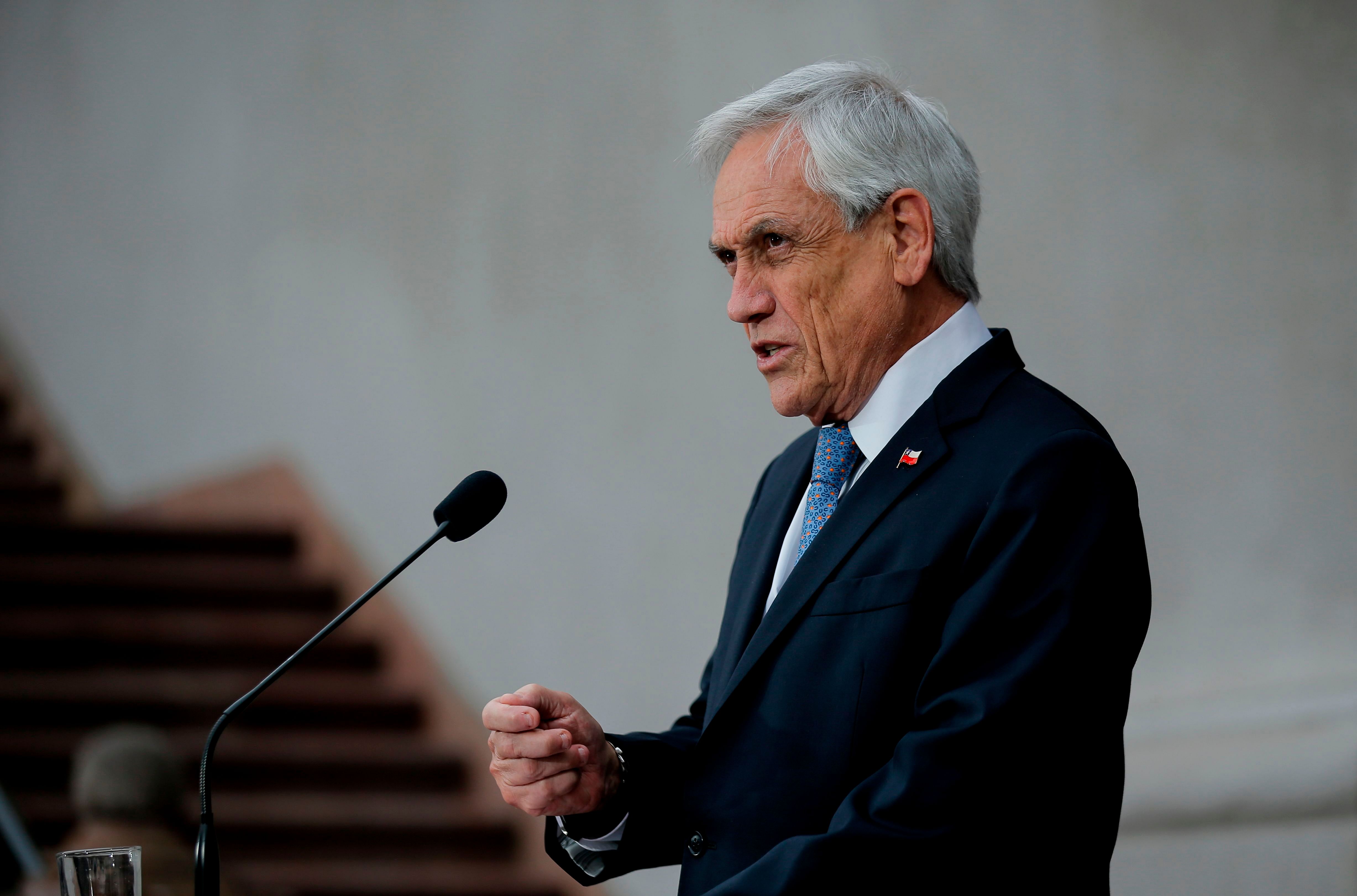 Chilean president Sebastian Pinera speaks during a press conference at La Moneda Presidential Palace in Santiago. (AFP Photo)