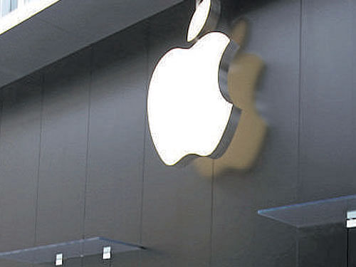 EU orders Apple to pay 13 billion euros Irish tax bill