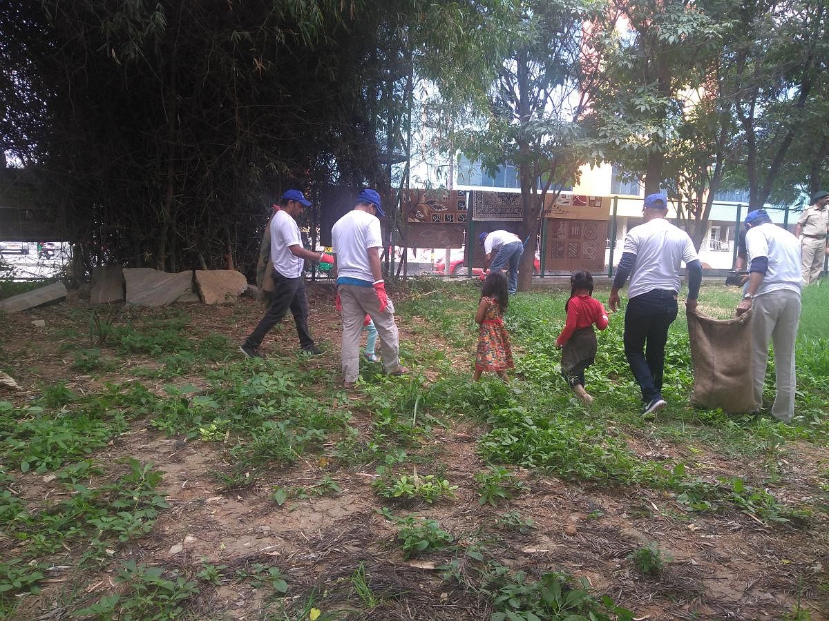 As a prelude to the 158th Income Tax Day, Income Tax department along with Karnataka State Forest Department and United Bengaluru- a citizens watch committee took up the initiative of cleaning and plantation drive at Madiwala lake on Saturday.