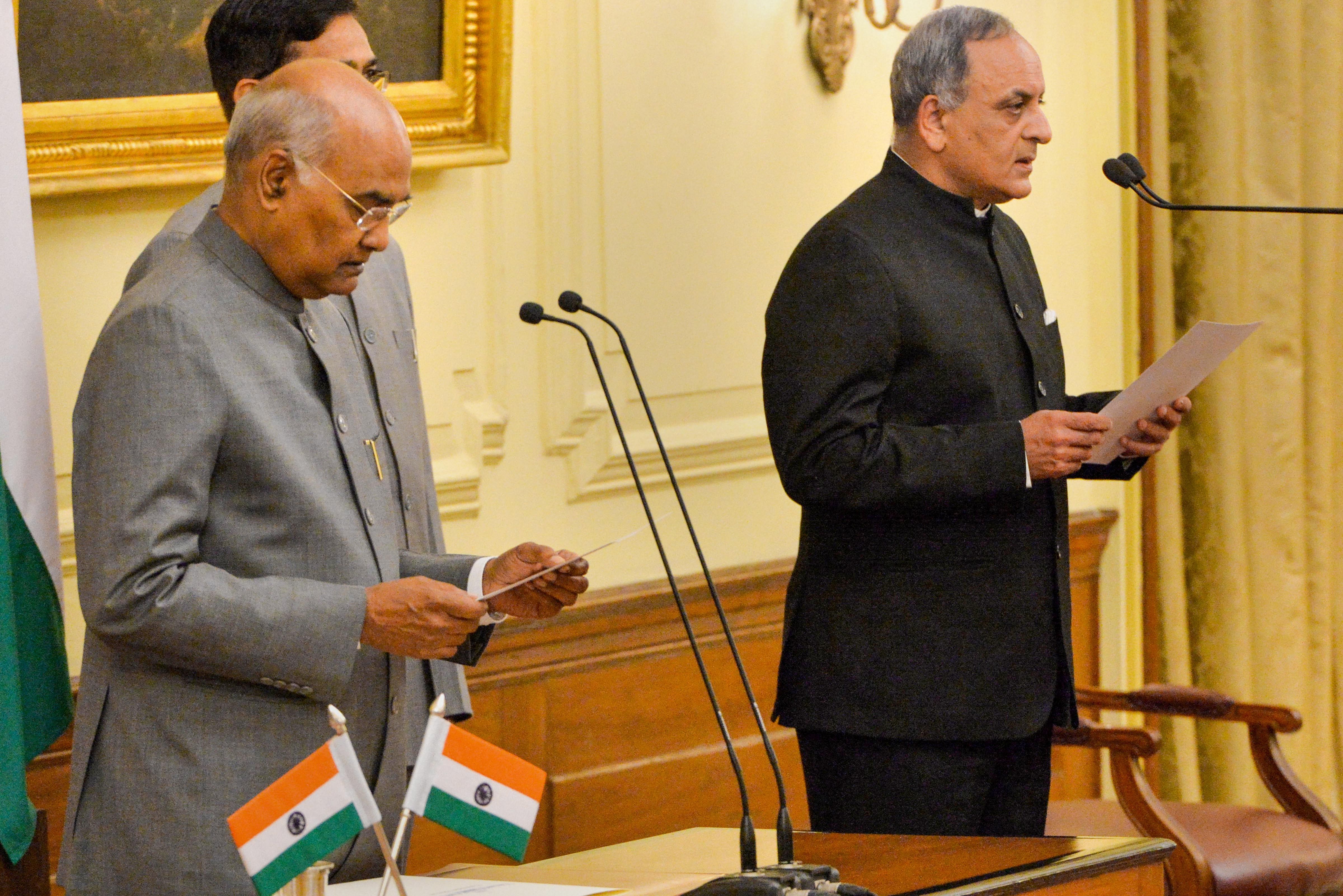 President Ram Nath Kovind (L) administers oath to Bimal Julka as the new Chief Information Commissioner (CIC) during a swearing-in-ceremony at Rashtrapati Bhavan, in New Delhi, Friday, March 6, 2020. (Credit: PTI)