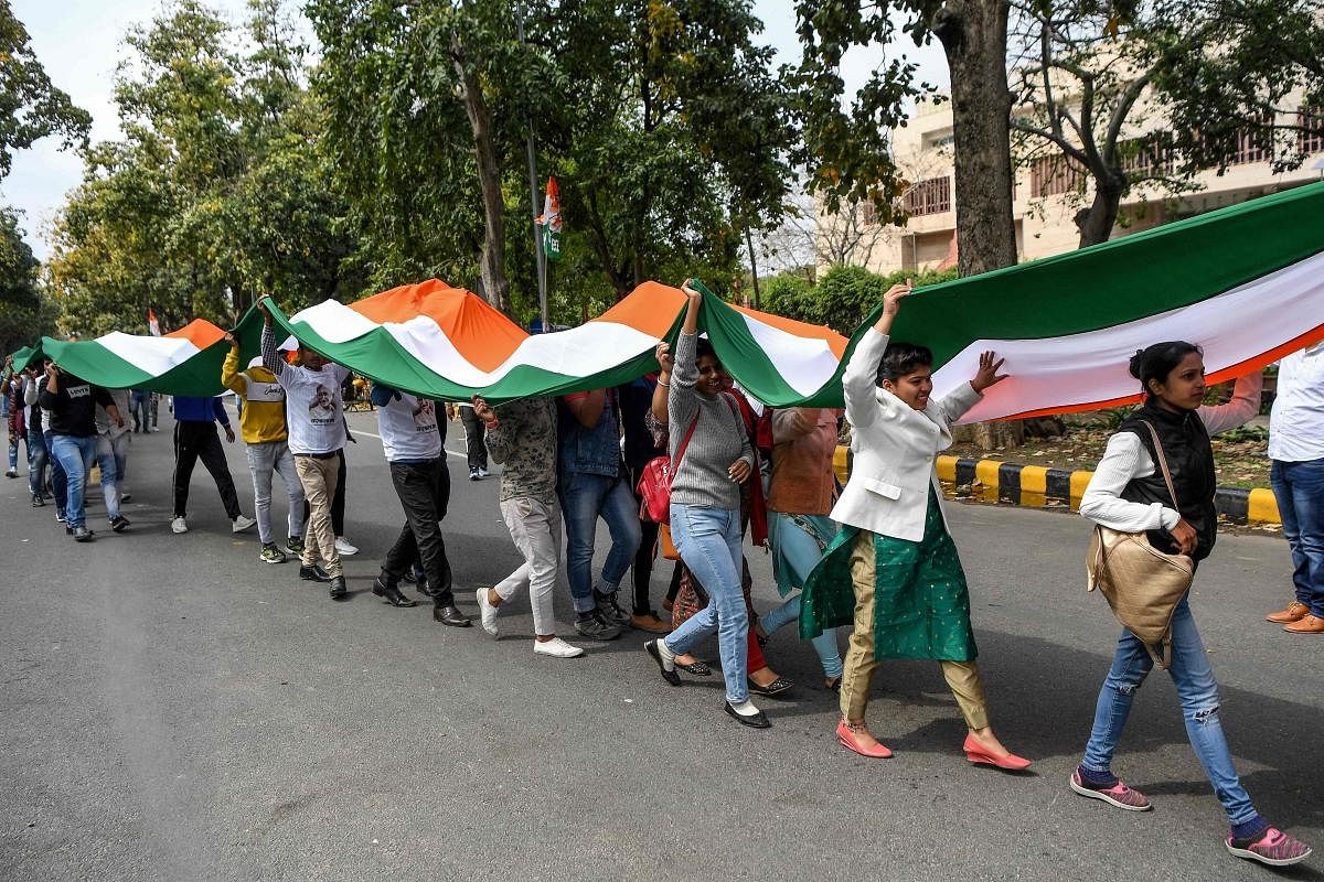 Indian Youth Congress (IYC) activists (AFP Photo)