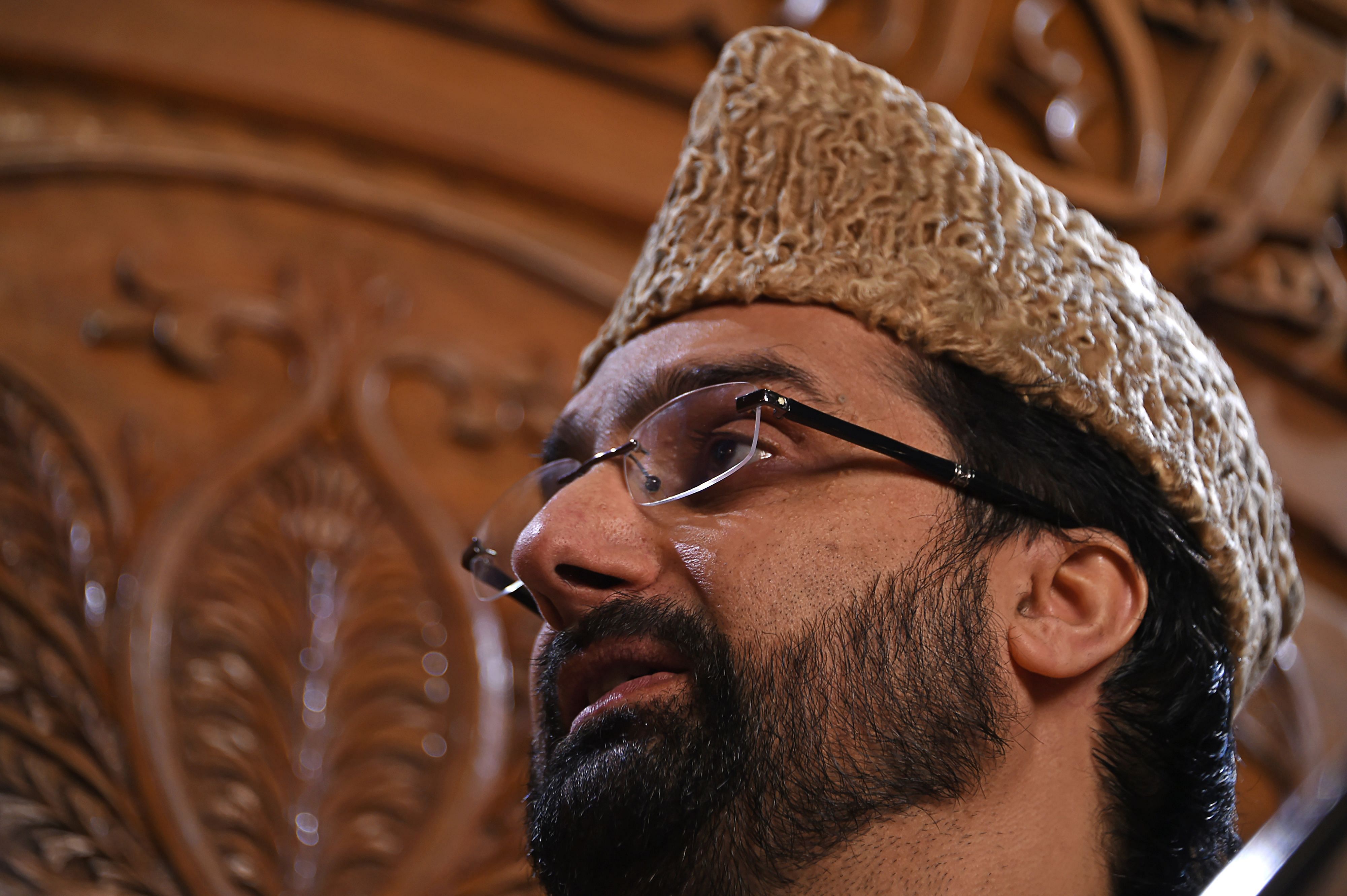 Kashmirs chief priest and chairman of the All Parties Hurriyat Conference (APHC), Mirwaiz Umar Farooq. (AFP Photo)