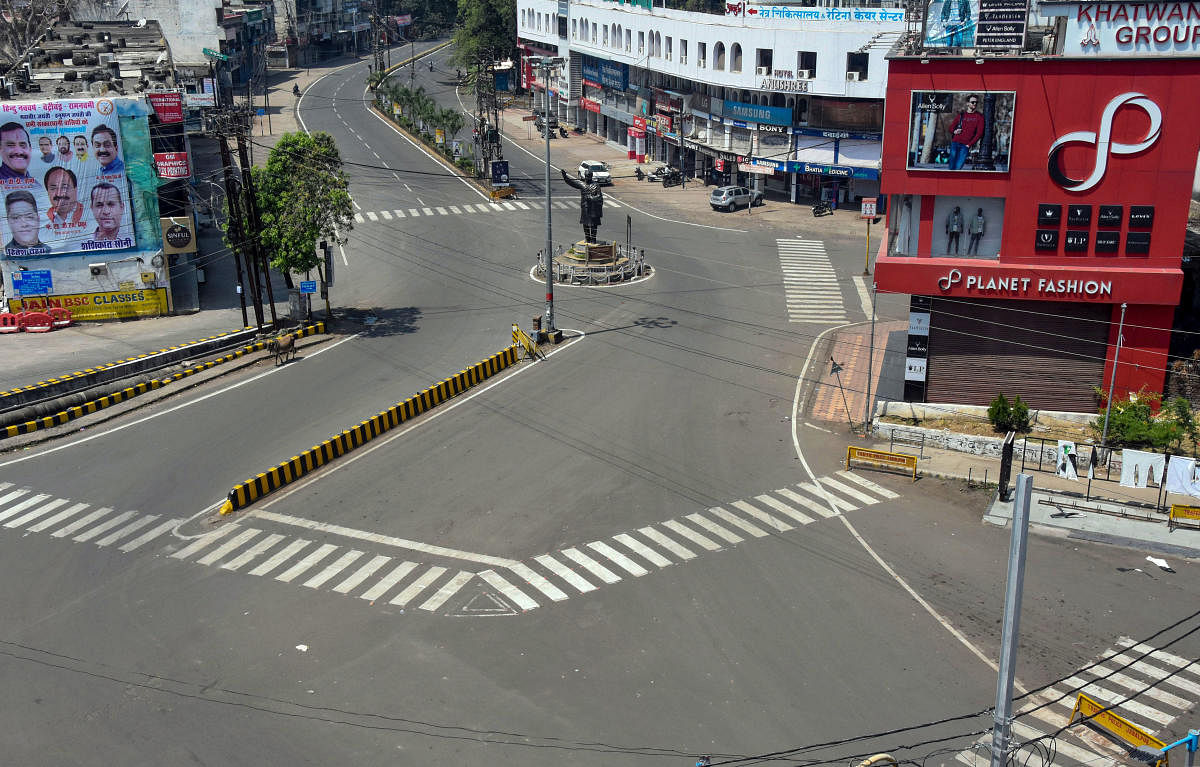  A deserted view of a street deserted during Janta curfew in the wake of deadly coronavirus, in Jabalpur, Sunday, March 22, 2020. Credit: PTI Photo
