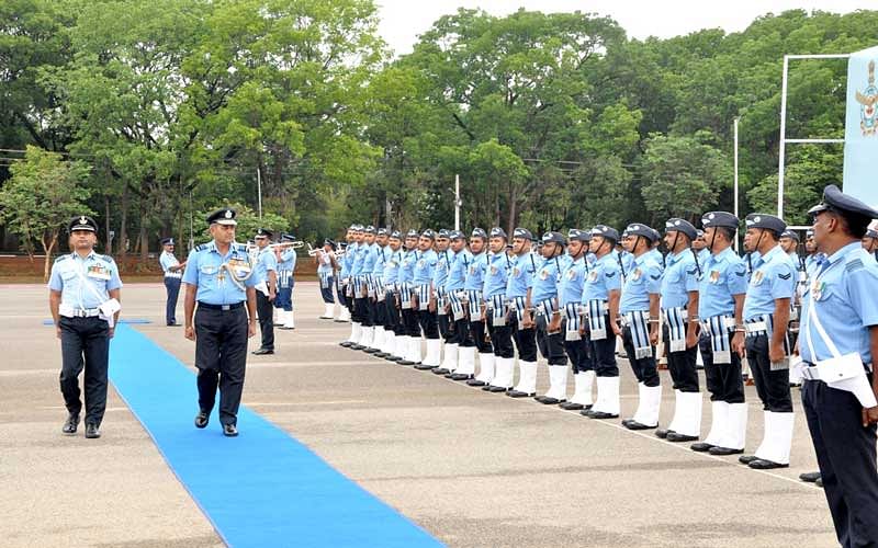 Air Marshal SK Ghotia inspecting the Guard of Honour. DH photo