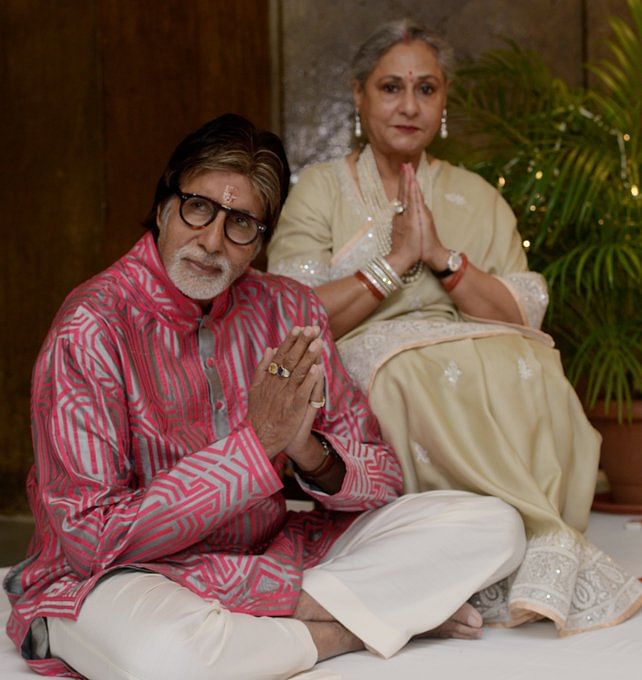Jaya Bachchan with Big B. (Credit: Twitter/@SrBachchan)
