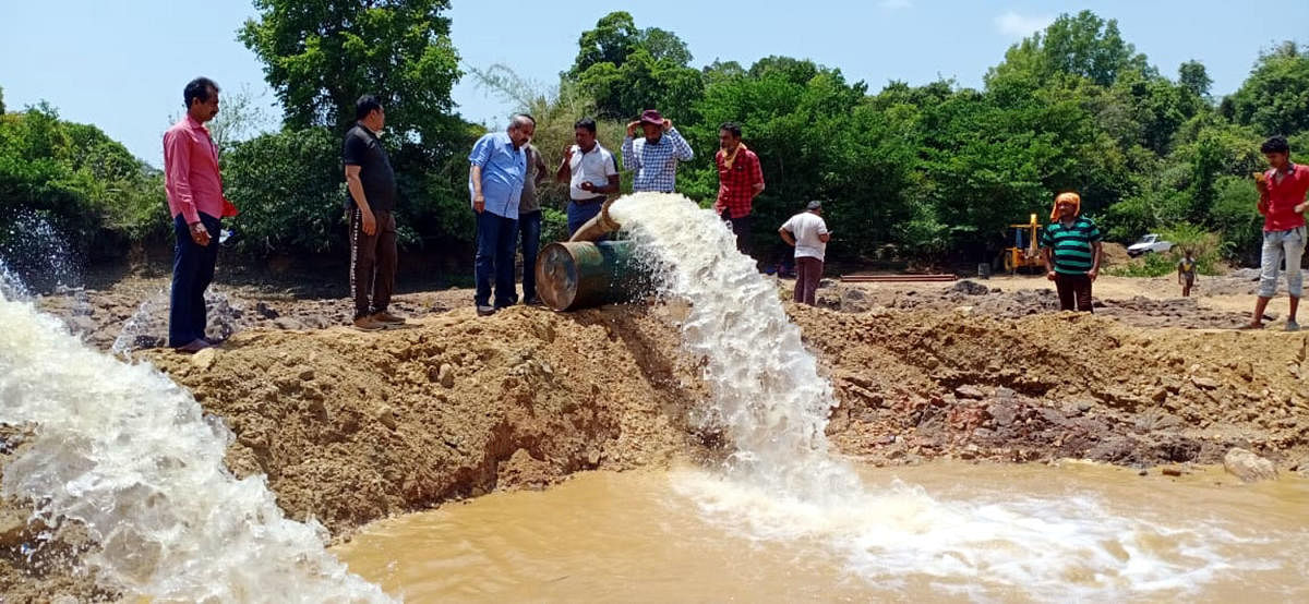Water pumped to Baje dam from ponds near Sanebettu in Udupi.