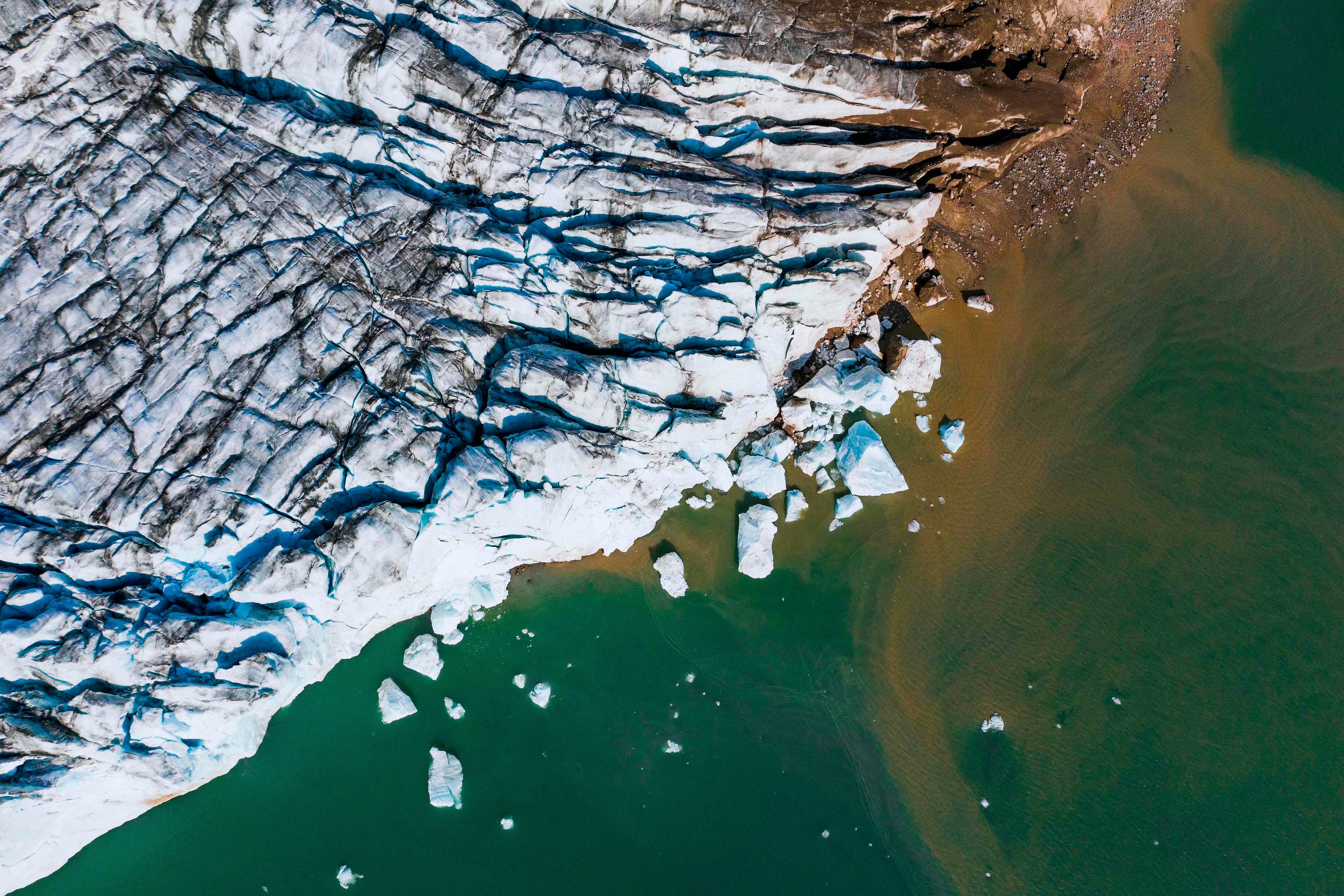 Apusiajik glacier, near Kulusuk (aslo spelled Qulusuk), a settlement in the Sermersooq municipality located on the island of the same name on the southeastern shore of Greenland. (AFP Photo)