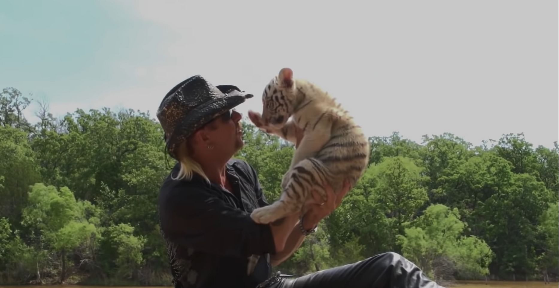 Joe Exotic in and as 'Tiger King'.
