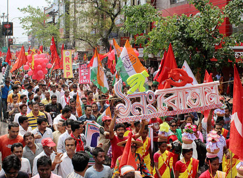 Going by the wager rates, Trinamool Congress is marginally ahead of the Left-Congress alliance. File Photo.