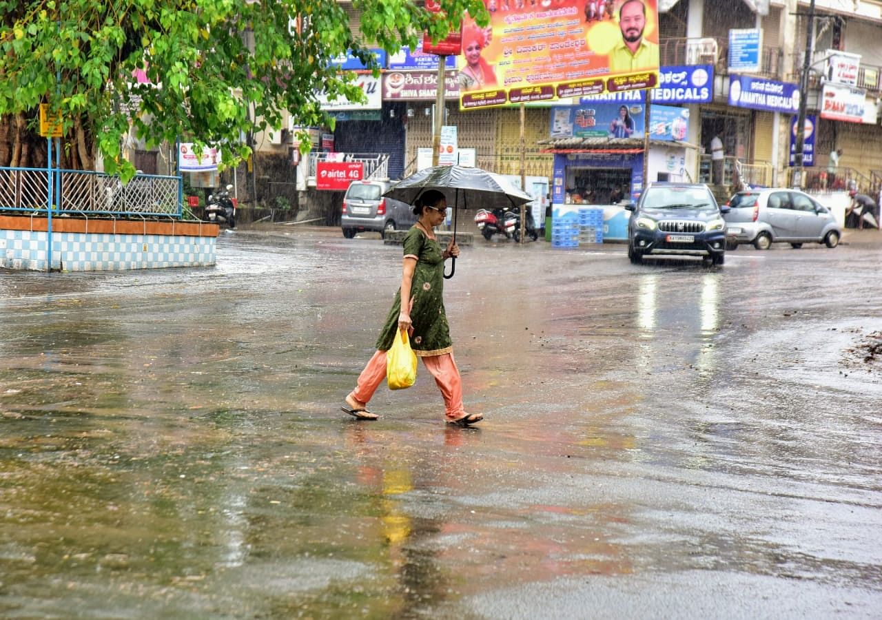 Heavy rains lashed Mangaluru on Saturday. (Credit: DH Photo/Govindraj Javali)