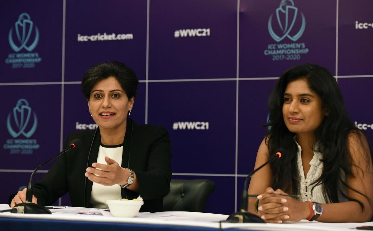 Cricketer Mithali Raj and former cricketer turned commentator Anjum Chopra (L) address a press conference regarding the ICC Women's Championship in New Delhi on October 9, 2017. Credit: AFP Photo